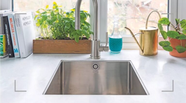 How to clean a stainless steel sink properly without damaging it