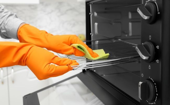 Take the first step today and apply for a cleaning role with Poppies Walthamstow.